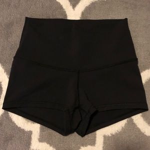 🍋Lululemon 2” Shorts🍋